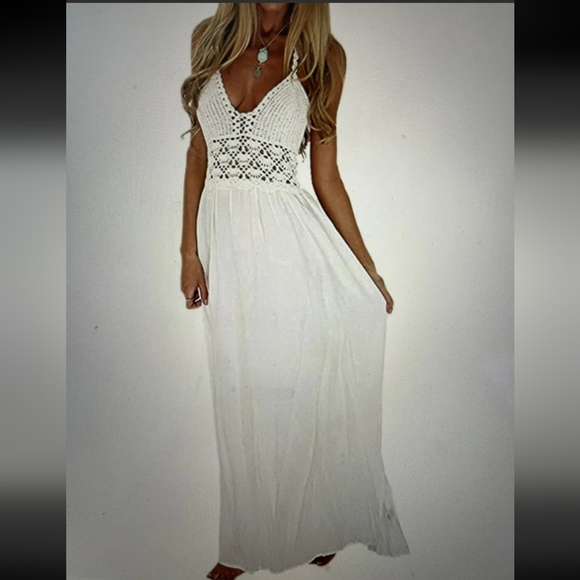 Lilbetter Dresses & Skirts - 🍀Lilbetter beach crochet boho halter maxi XL